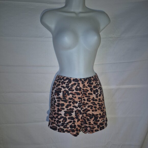 Animal Pring ladies' shorts. Lined. In size 4XL   (38" waist) - Picture 4 of 8